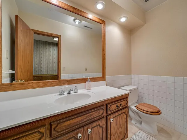 $2,700,000 | 3900 County Road 44, Minnetrista, MN 55364