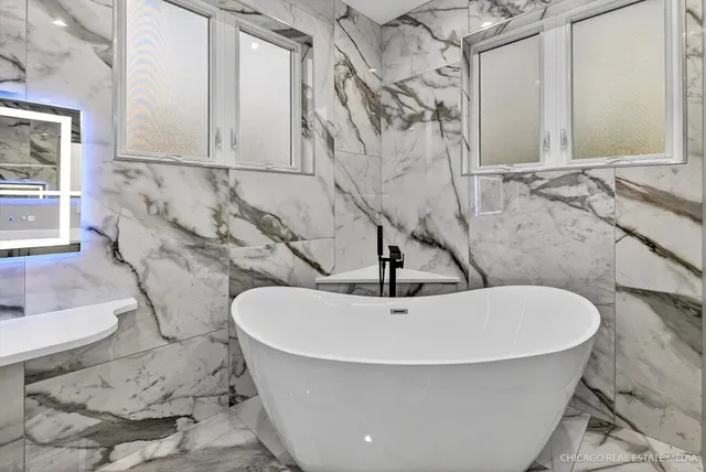 $1,485,000 | 6090 Belmont Road, Downers Grove, IL 60516