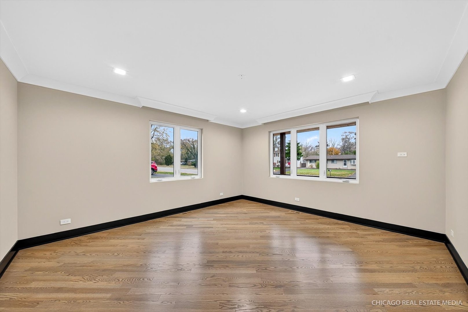 6090 Belmont Road Downers Grove, IL 60516 - Photo 8 of 75