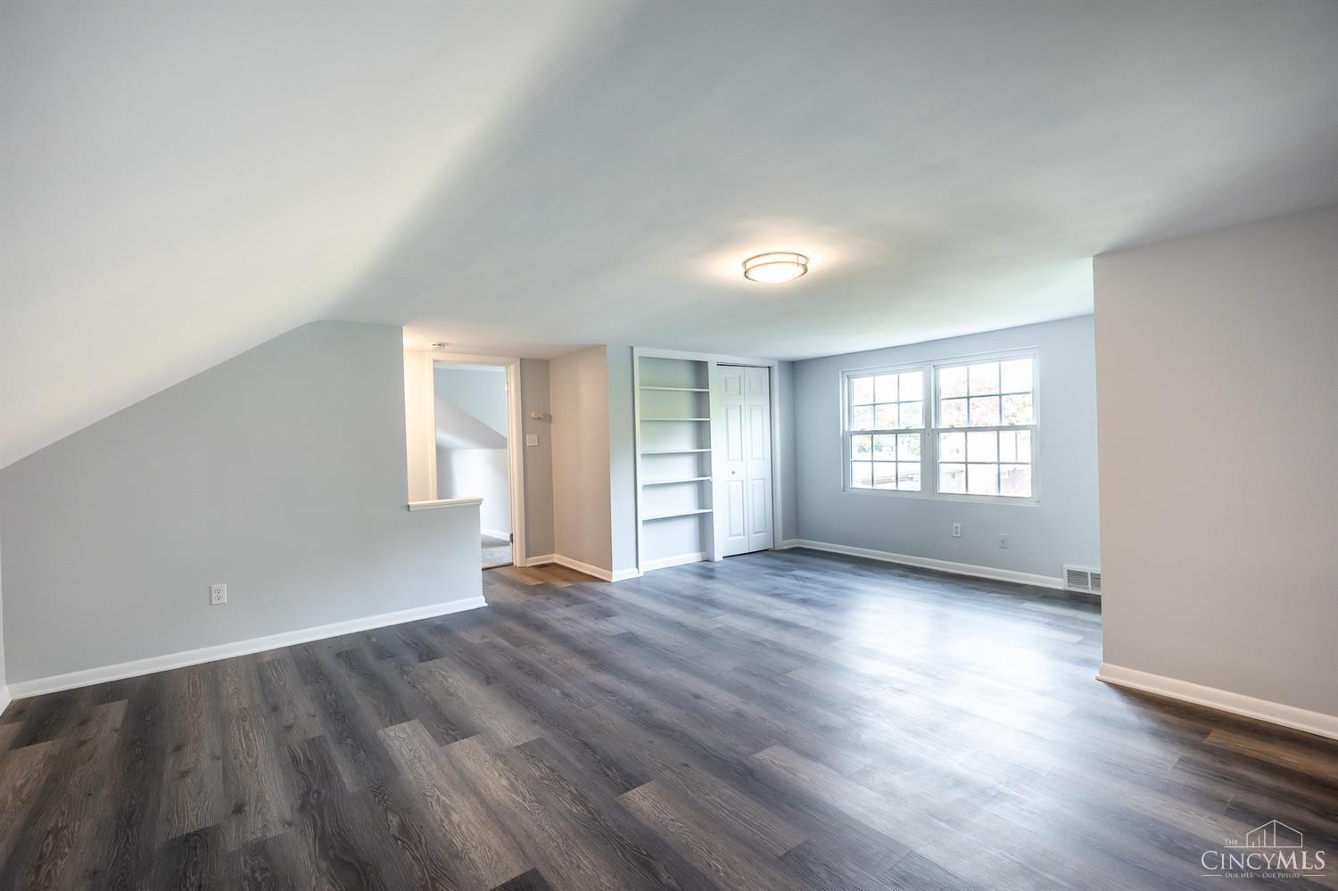 3506 Poole Road Cincinnati, OH 45251 - Photo 21 of 42 Gallery Image 21
