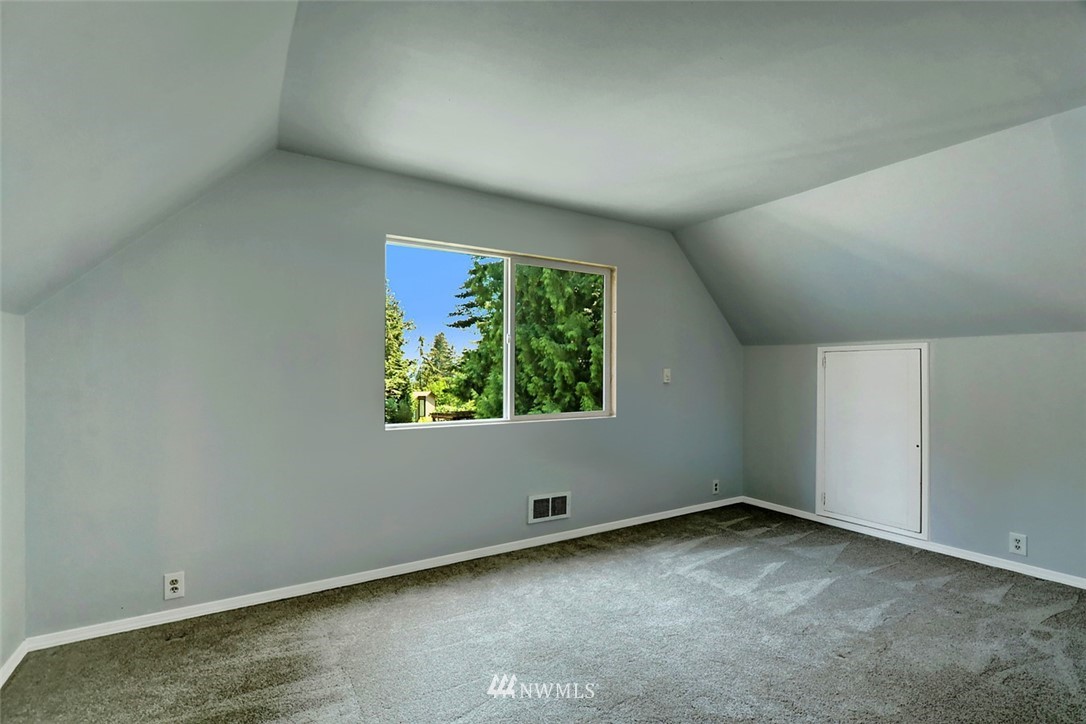 220 219th Place Southeast Bothell, WA 98021 - Photo 11 of 17