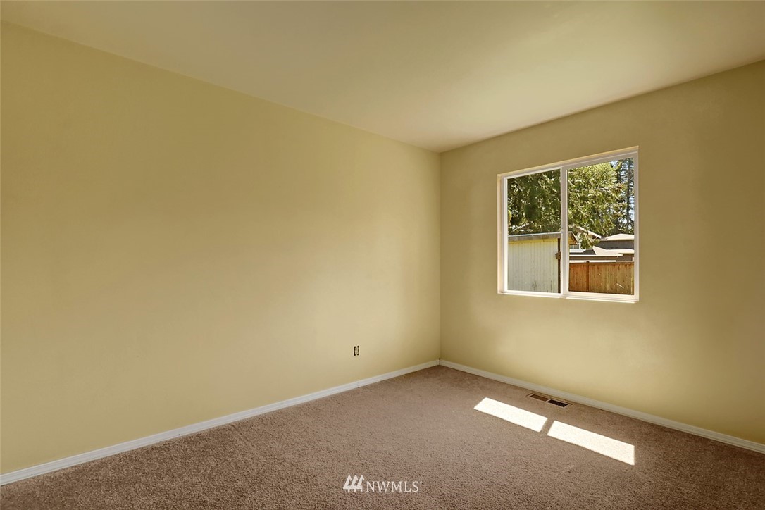 220 219th Place Southeast Bothell, WA 98021 - Photo 13 of 17
