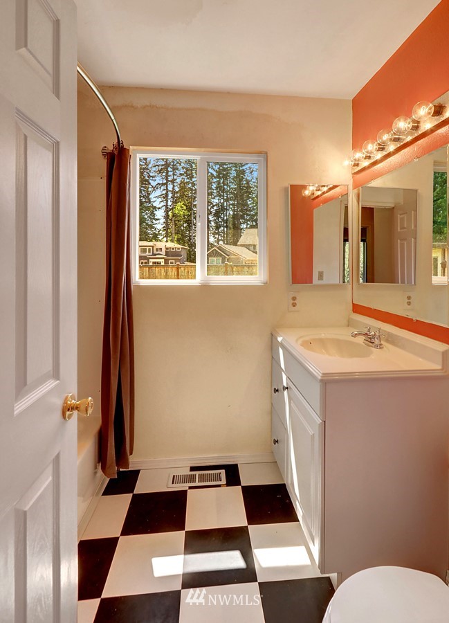 220 219th Place Southeast Bothell, WA 98021 - Photo 15 of 17