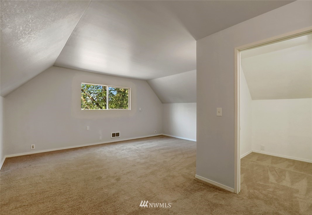 220 219th Place Southeast Bothell, WA 98021 - Photo 10 of 17