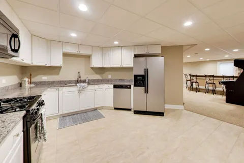 $1,500,000 | 213 Justins Court, Vernon Hills, IL 60061