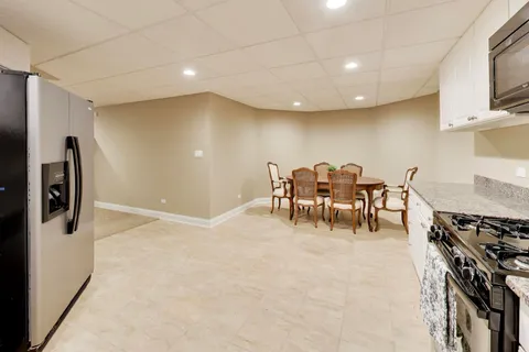 $1,500,000 | 213 Justins Court, Vernon Hills, IL 60061