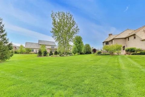 $1,500,000 | 213 Justins Court, Vernon Hills, IL 60061