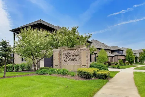 $1,500,000 | 213 Justins Court, Vernon Hills, IL 60061