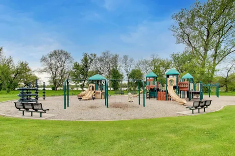 $1,500,000 | 213 Justins Court, Vernon Hills, IL 60061