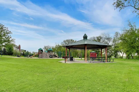 $1,500,000 | 213 Justins Court, Vernon Hills, IL 60061