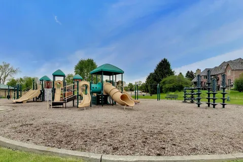 $1,500,000 | 213 Justins Court, Vernon Hills, IL 60061
