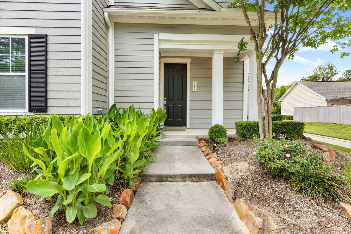 243 Kendrick Pines Boulevard Spring, TX 77389 - Photo 2 of 40