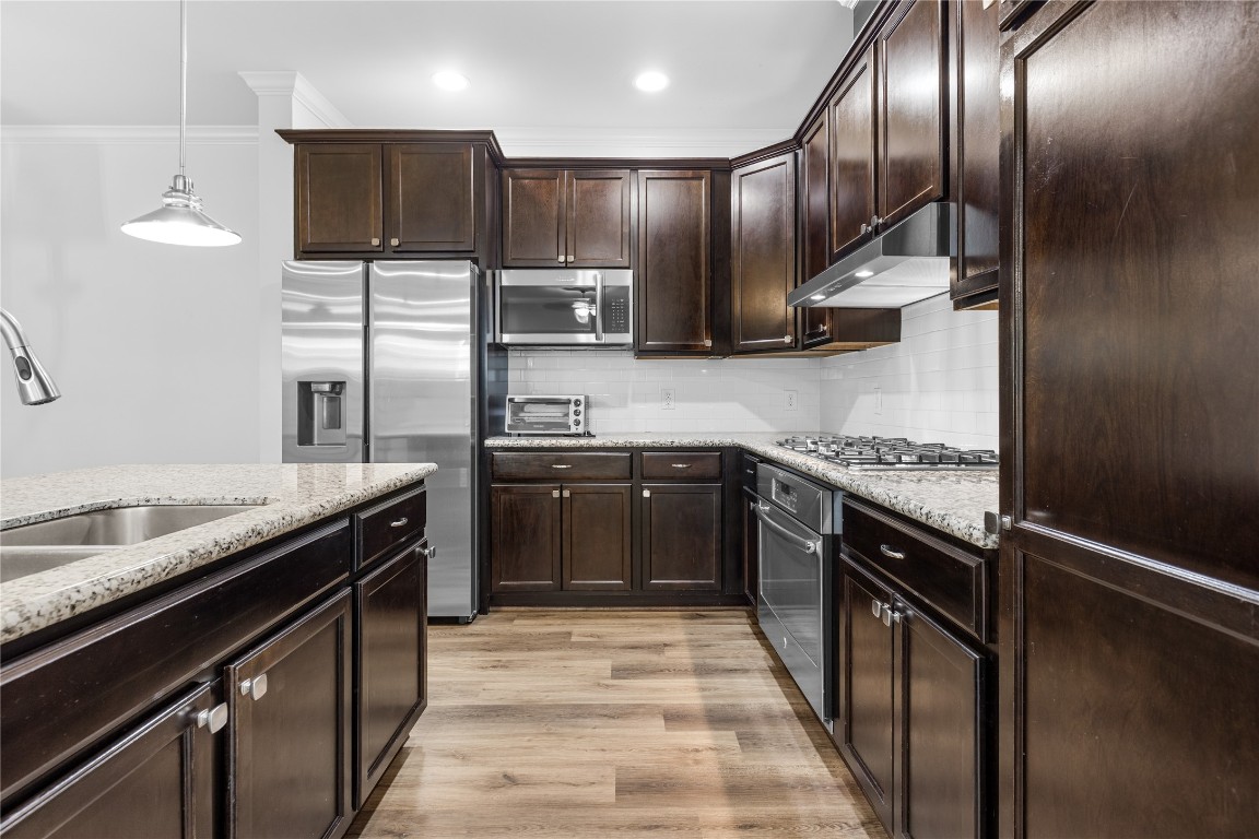 243 Kendrick Pines Boulevard Spring, TX 77389 - Photo 7 of 40