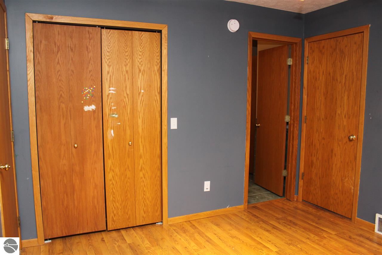 3181 Zimmerman Road Traverse City, MI 49685 - Photo 22 of 53 1779125-21.JPG