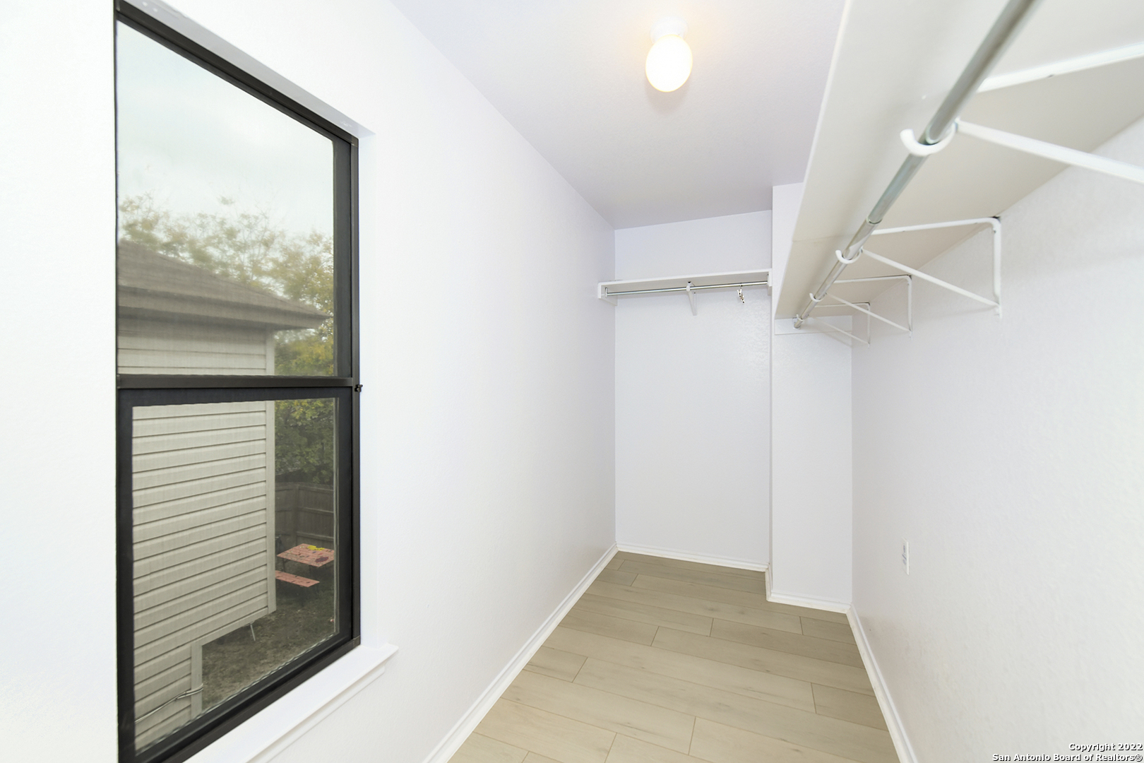 10 Torreys Post San Antonio, TX 78240 - Photo 18 of 27 a view of an empty room