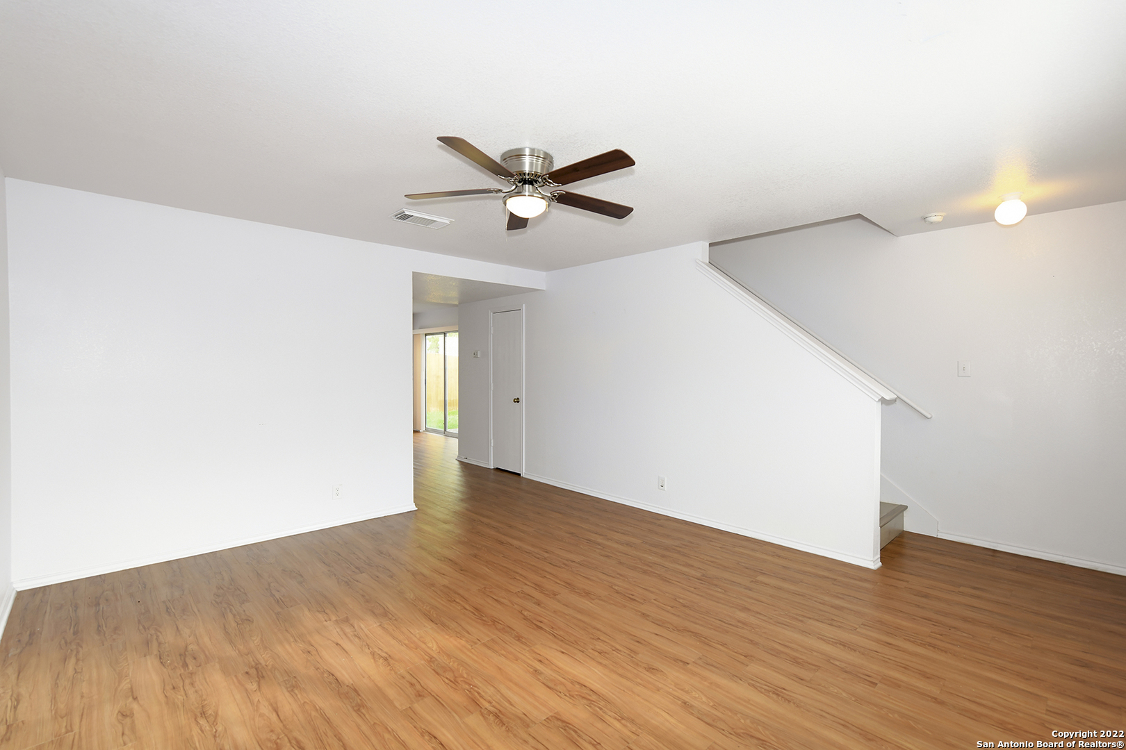 10 Torreys Post San Antonio, TX 78240 - Photo 6 of 27 a view of an empty room