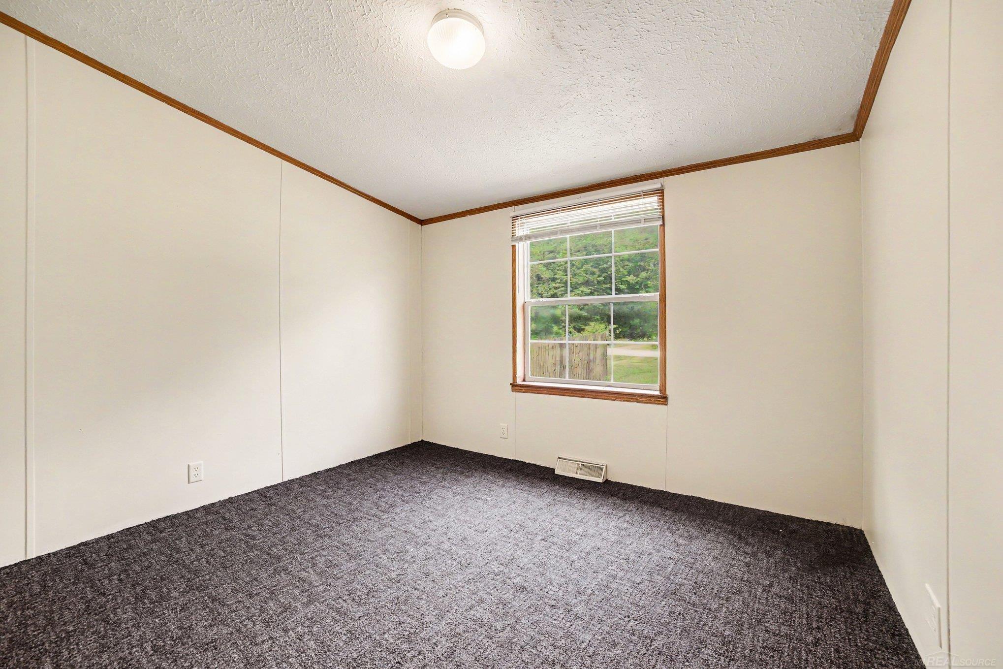 1717 West Townline 16 Road Pinconning, MI 48650 - Photo 13 of 27 50213801-1bf48cfd-6cbf-417a-a559-57d9fbb63289.JPG