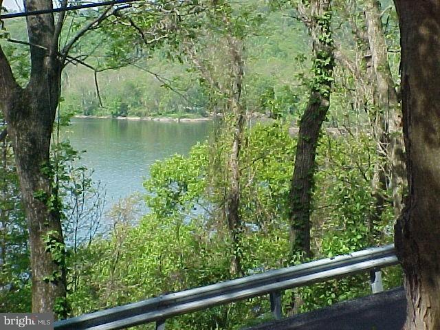 578 Bridge Valley Road Pequea, PA 17565 - Photo 6 of 12