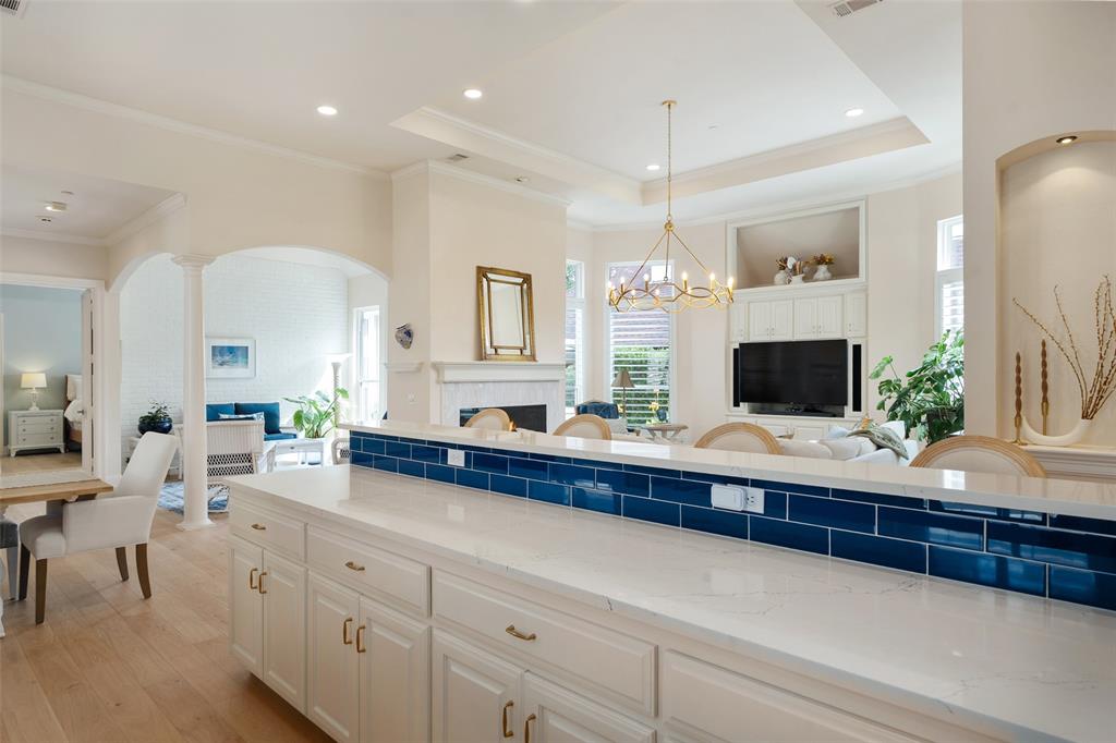 14725 Celestial Place Addison, TX 75254 - Photo 19 of 30