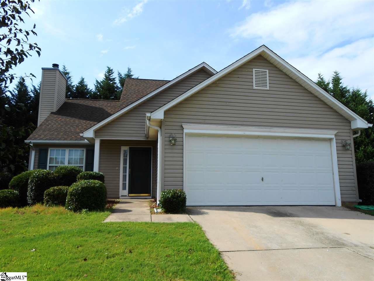 105 Raleigh Court Simpsonville, SC 29681 - Photo 1 of 14 Gallery Image 1