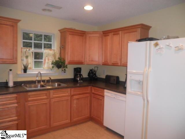 105 Raleigh Court Simpsonville, SC 29681 - Photo 7 of 14 Gallery Image 7