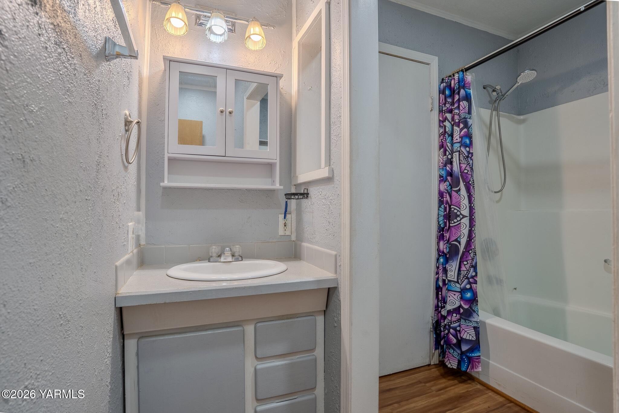 724 Ghormley Road Yakima, WA 98908 - Photo 14 of 44 Main Bath