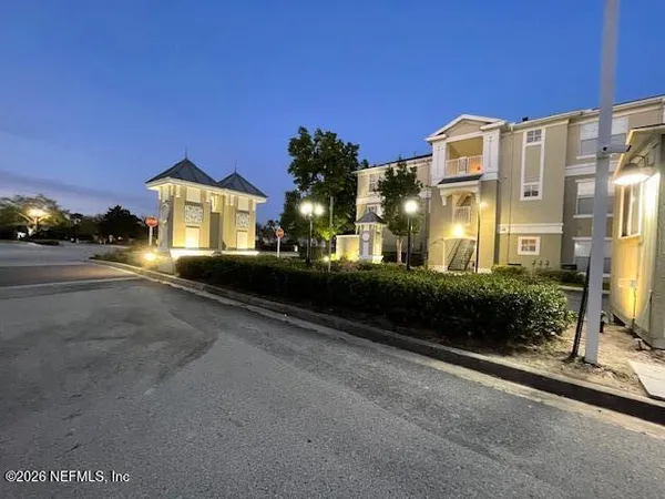 $1,250 | 8290 Gate Parkway West, Unit 169, Jacksonville, FL 32216