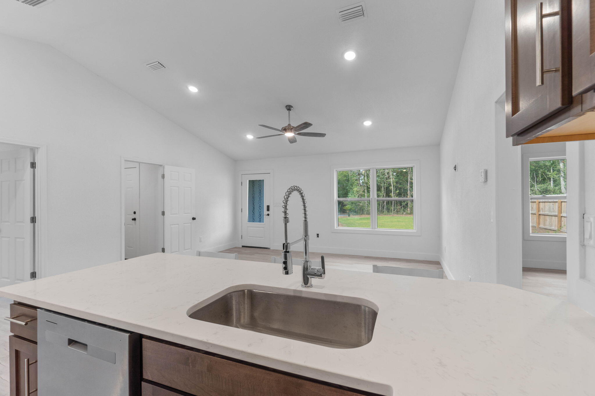 1259 Martin Road DeFuniak Springs, FL 32433 - Photo 6 of 21 17-web-or-mls-Final-15