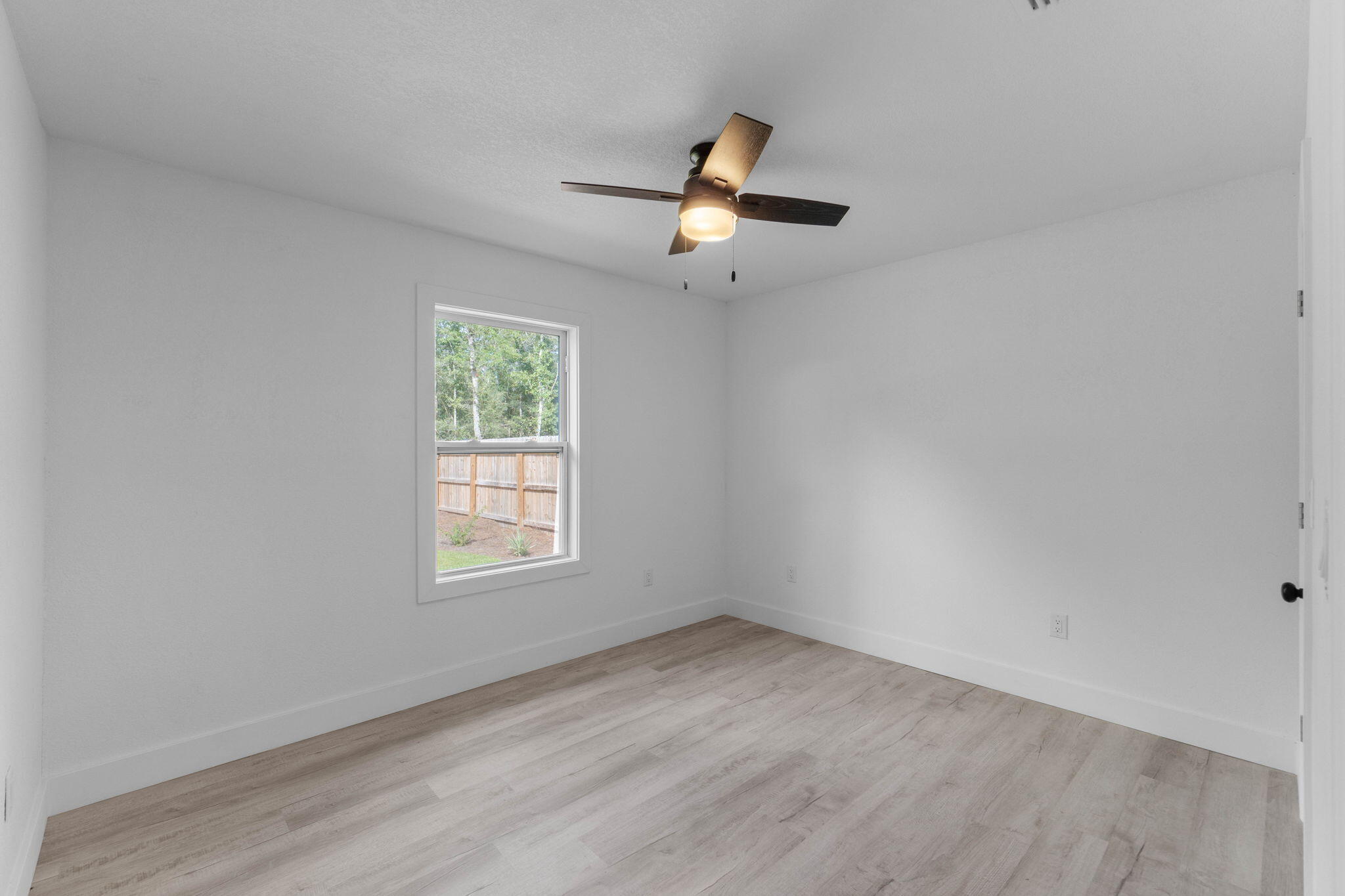 1259 Martin Road DeFuniak Springs, FL 32433 - Photo 7 of 21 18-web-or-mls-Final-16
