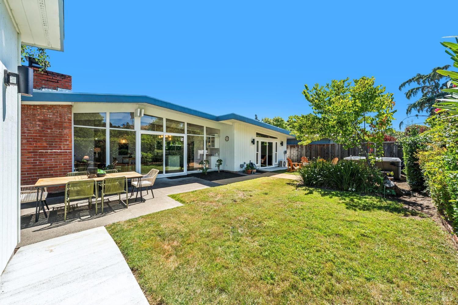 384 Hibiscus Way San Rafael, CA 94903 - Photo 43 of 65