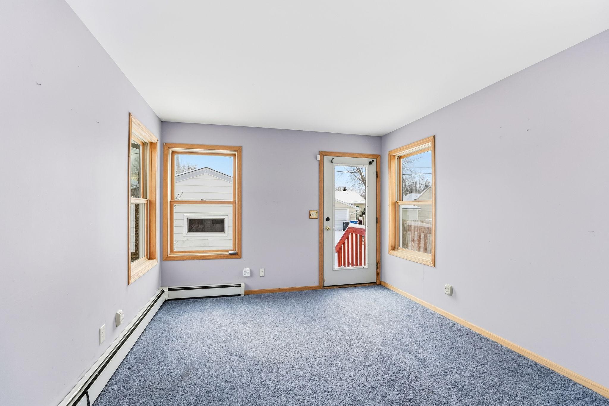 1008 Scheffer Avenue St. Paul, MN 55102 - Photo 11 of 28