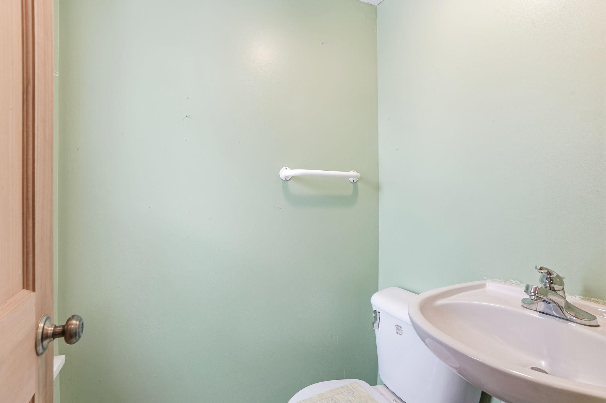 1008 Scheffer Avenue St. Paul, MN 55102 - Photo 9 of 28