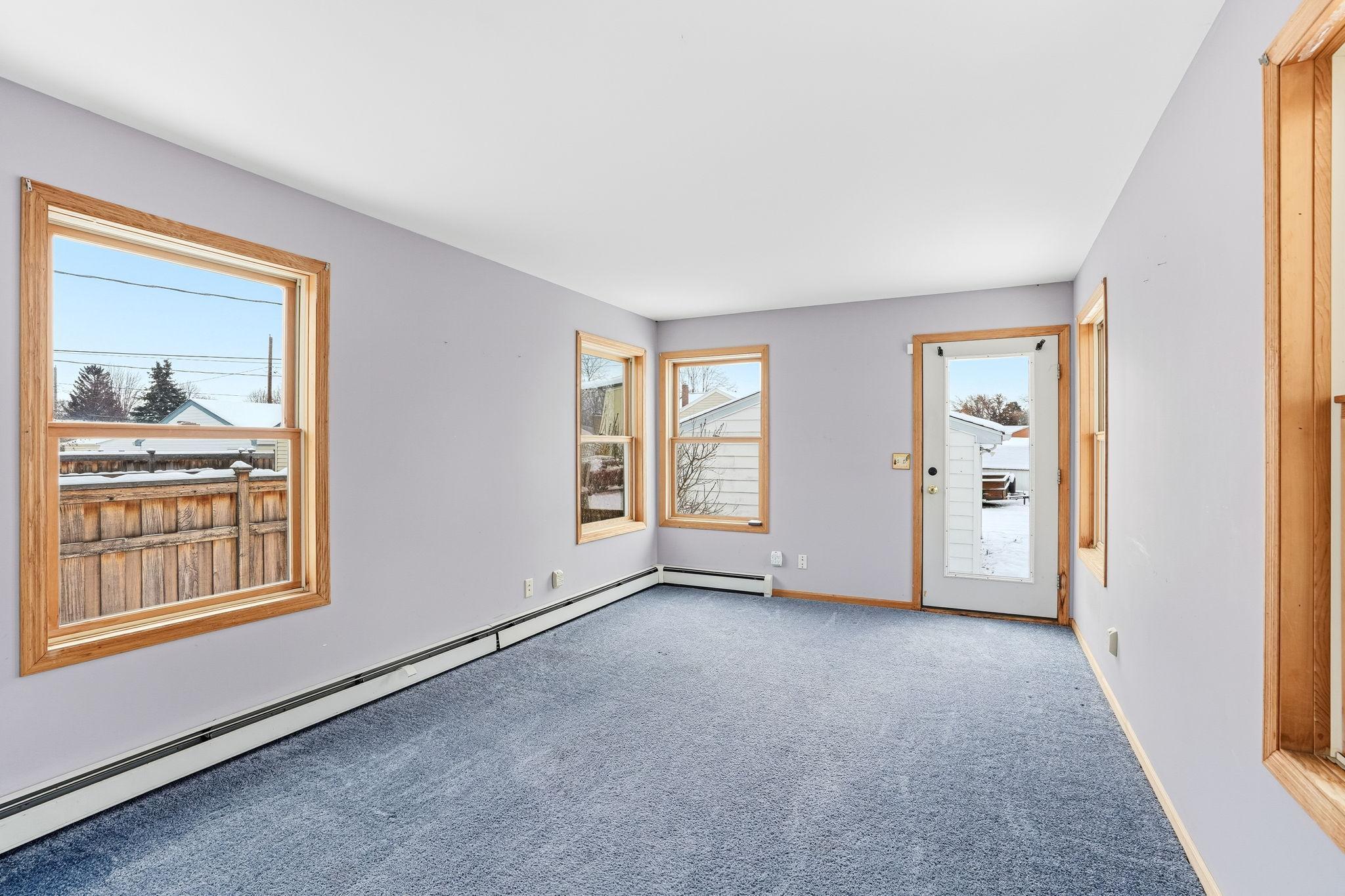 1008 Scheffer Avenue St. Paul, MN 55102 - Photo 10 of 28