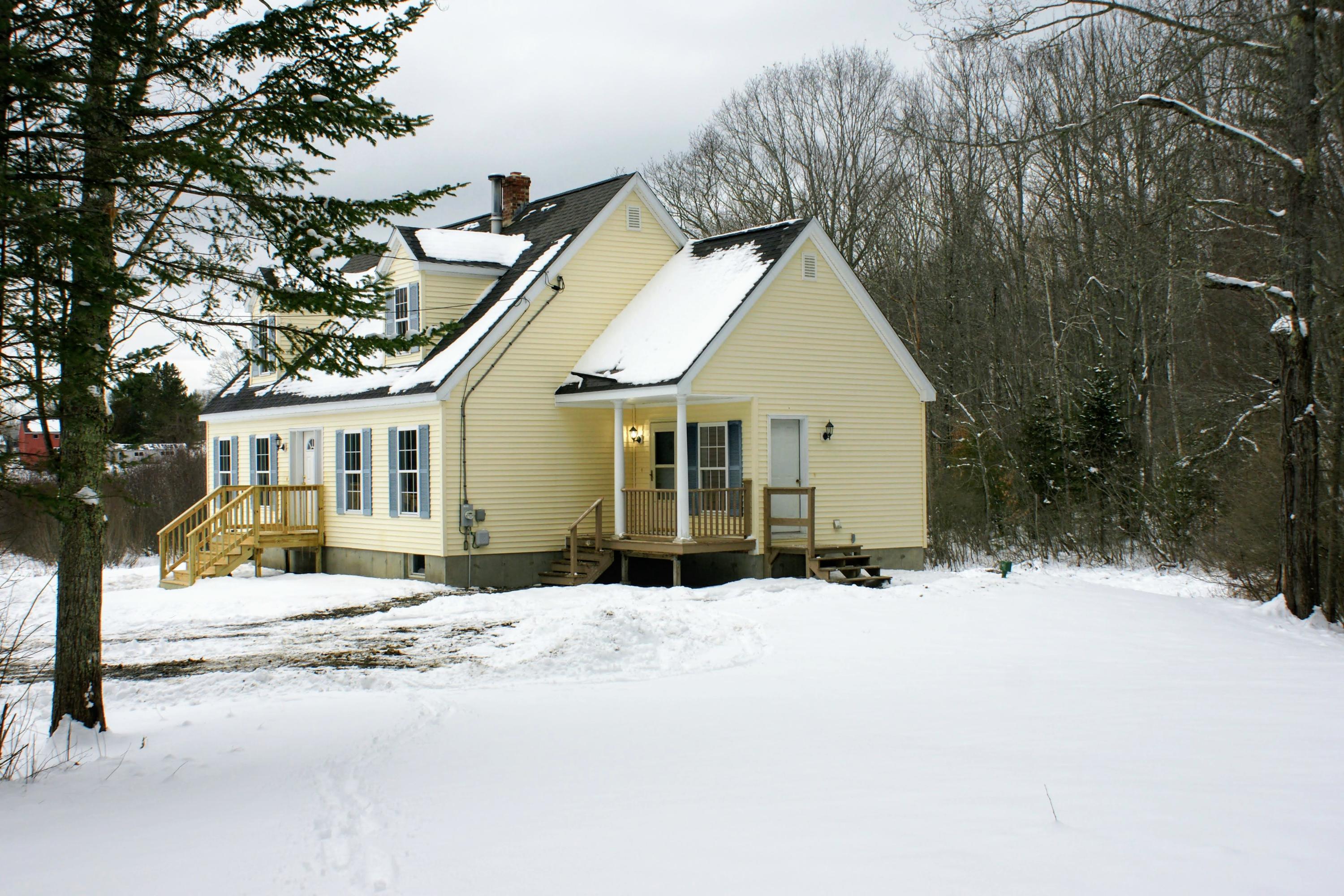 579 Davis Road Union, ME 04862 - Photo 2 of 44 DSC06655