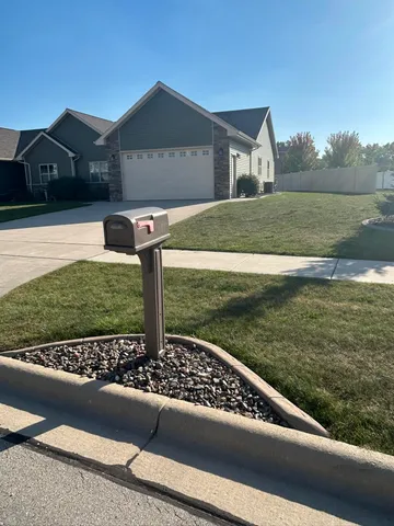 $389,900 | 2206 Blue Stem Lane, De Pere, WI 54115