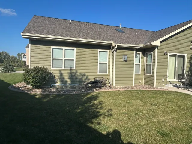$389,900 | 2206 Blue Stem Lane, De Pere, WI 54115