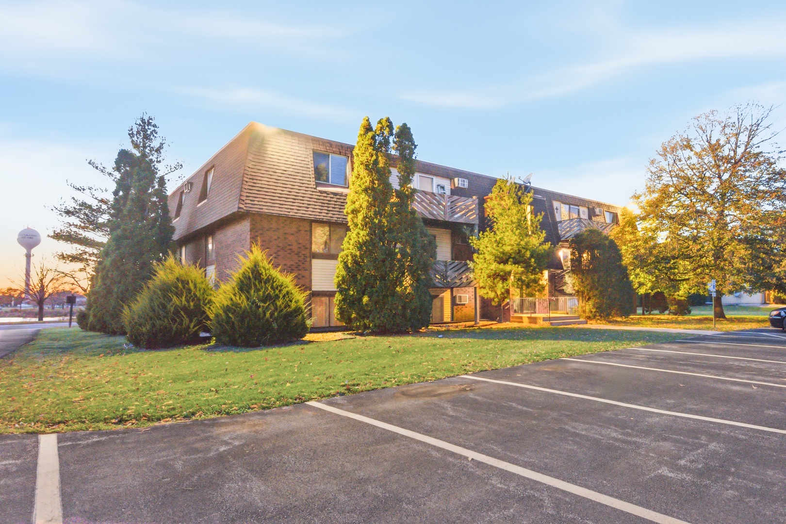 20224 South Frankfort Square Road, Unit G Frankfort, IL 60423 - Photo 15 of 15 a view of a volley ball court