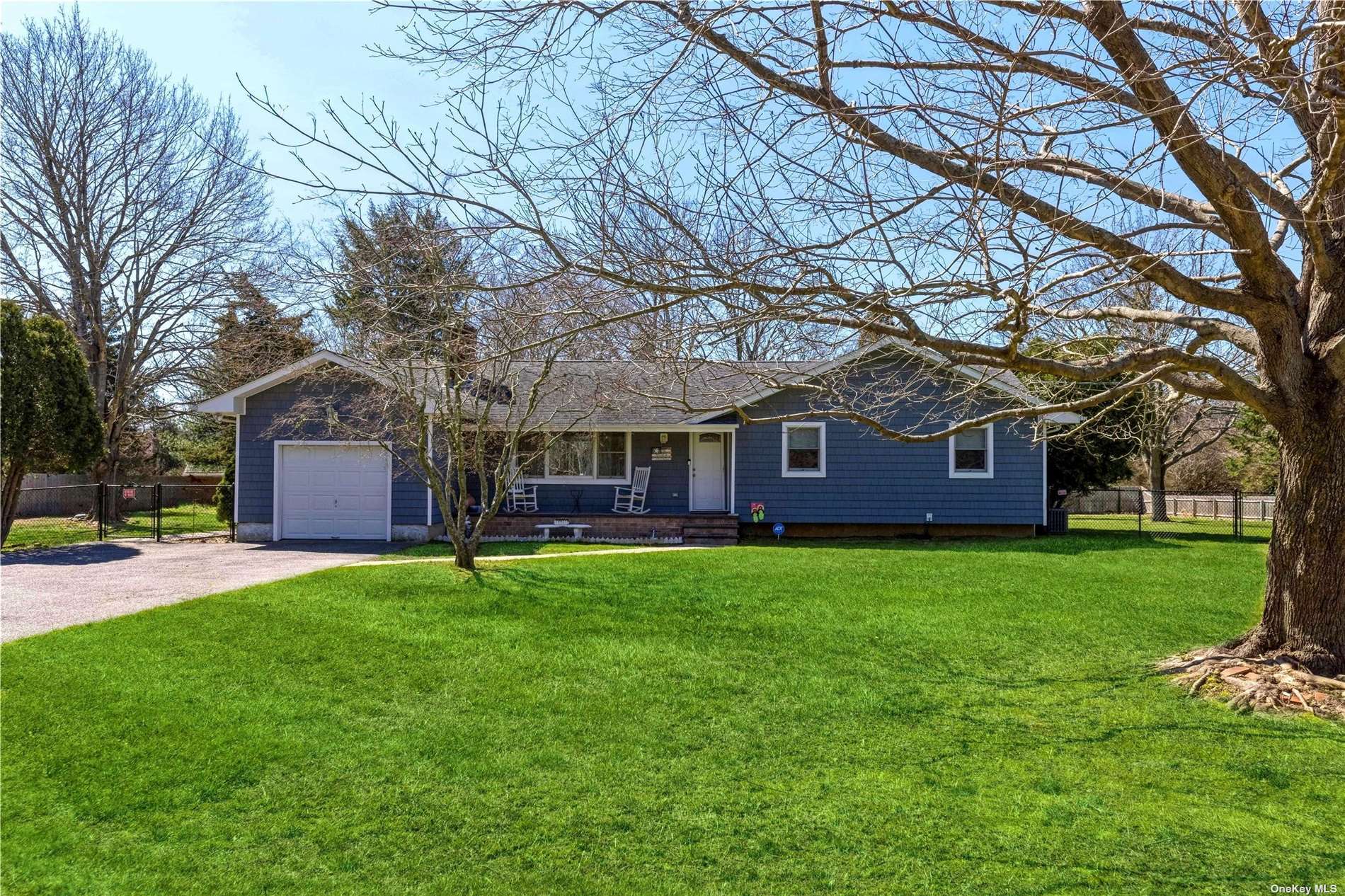 7120 North Bayview Road Southold, NY 11971 - Photo 1 of 1 Gallery Image 1
