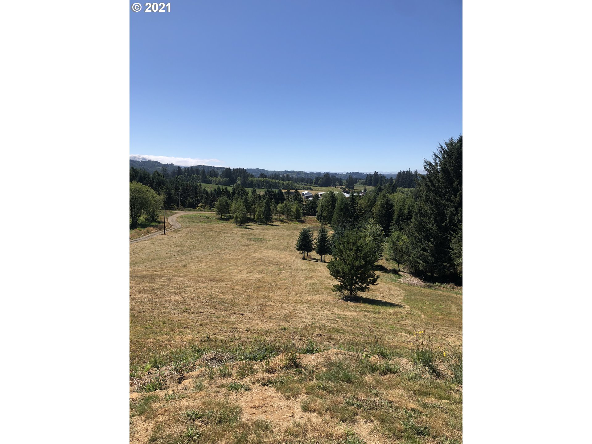 8245 Burbank Road Tillamook, OR 97141 - Photo 12 of 28 a view of a terrace