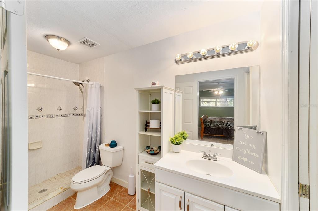 5417 Northwest 33 Street Gainesville, FL 32653 - Photo 15 of 36