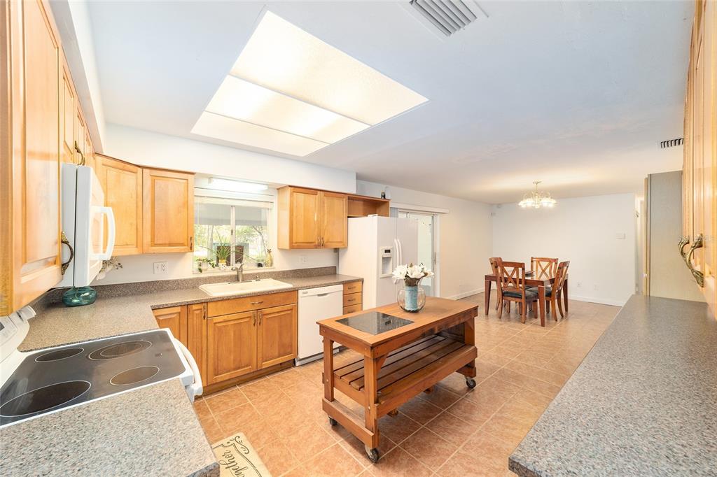 5417 Northwest 33 Street Gainesville, FL 32653 - Photo 9 of 36