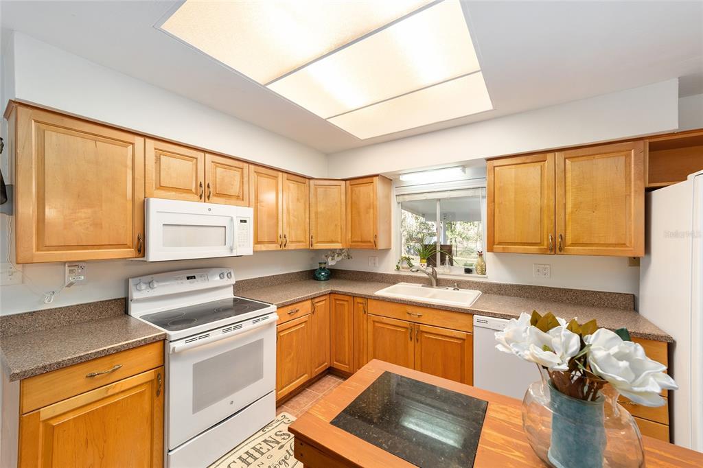 5417 Northwest 33 Street Gainesville, FL 32653 - Photo 10 of 36