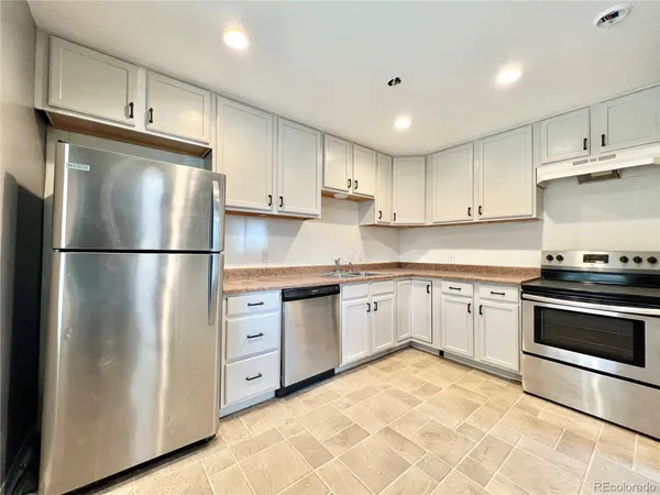 $2,195 | 1949 Alton Street, Aurora, CO 80010