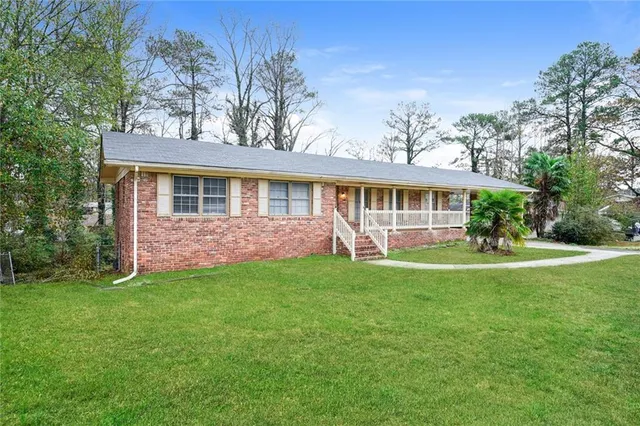 $200,000 | 6570 Charles Drive, Morrow, GA 30260