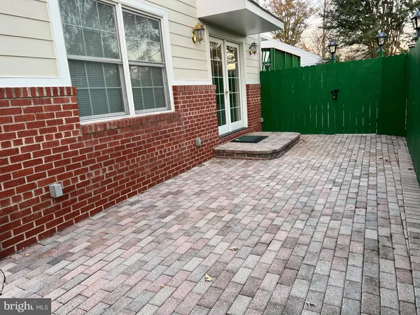 $1,750 | 7703 Newcastle Drive, Annandale, VA 22003