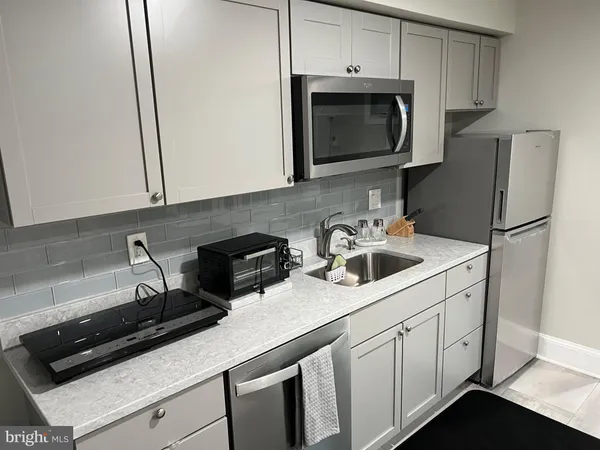 $1,750 | 7703 Newcastle Drive, Annandale, VA 22003