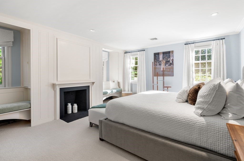 26 Skating Pond Road Weston, MA 02493 - Photo 19 of 41