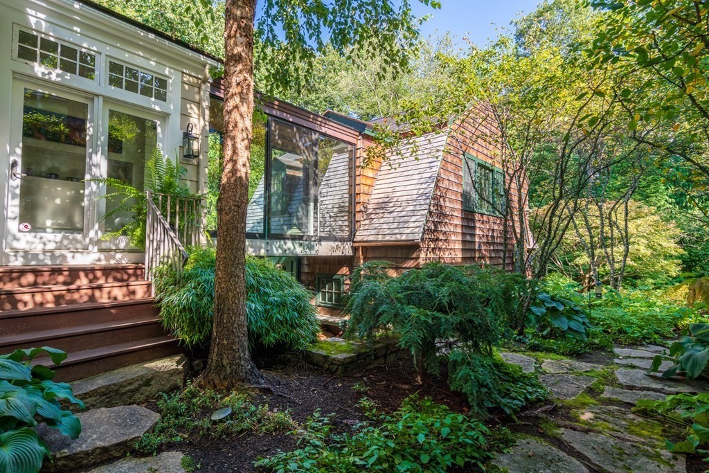 26 Skating Pond Road Weston, MA 02493 - Photo 30 of 41