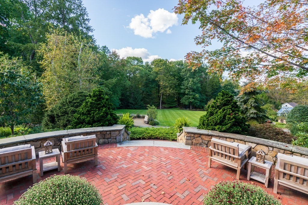 26 Skating Pond Road Weston, MA 02493 - Photo 33 of 41