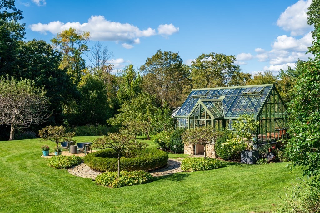 26 Skating Pond Road Weston, MA 02493 - Photo 4 of 41